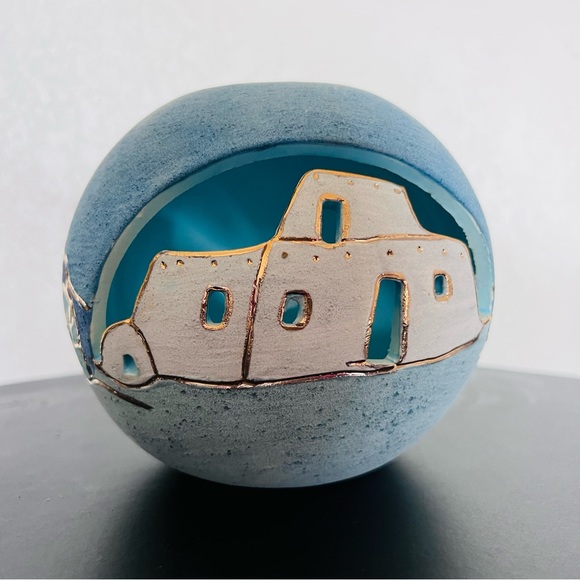 Vera Russell Southwestern Pottery with 22k Gold Inlay Trim Accents 1987: Signed - Picture 6 of 10